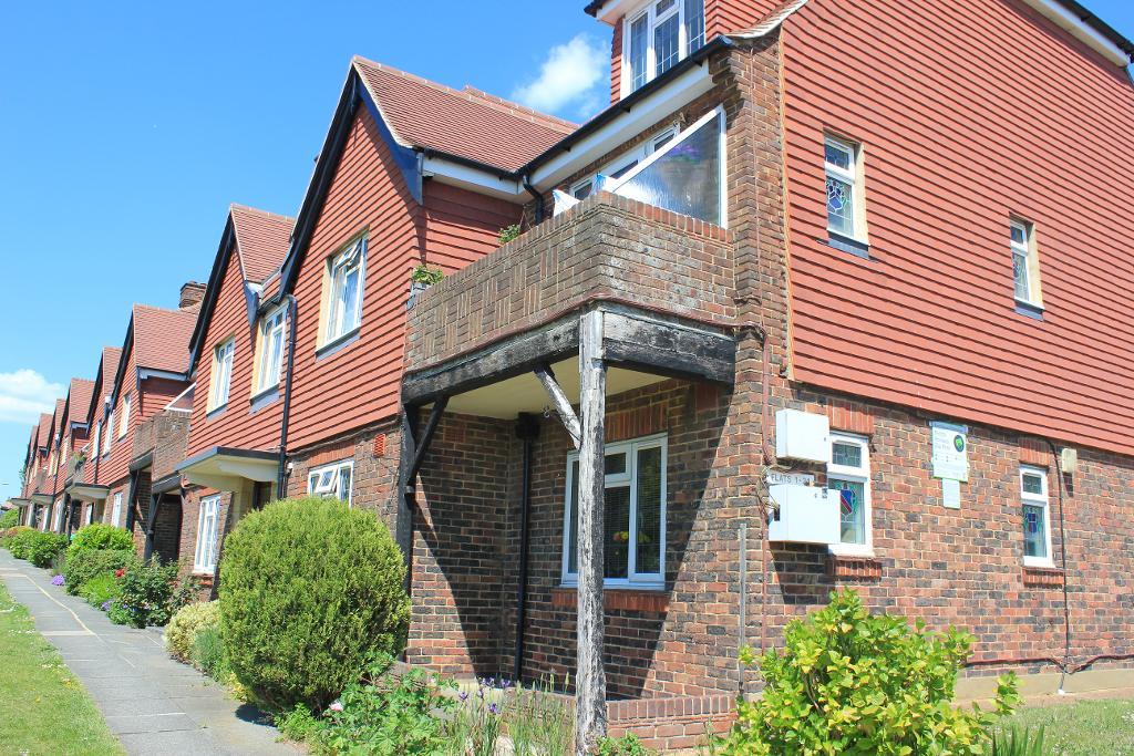 Court Farm Road, Hove, East Sussex, BN3 7QW